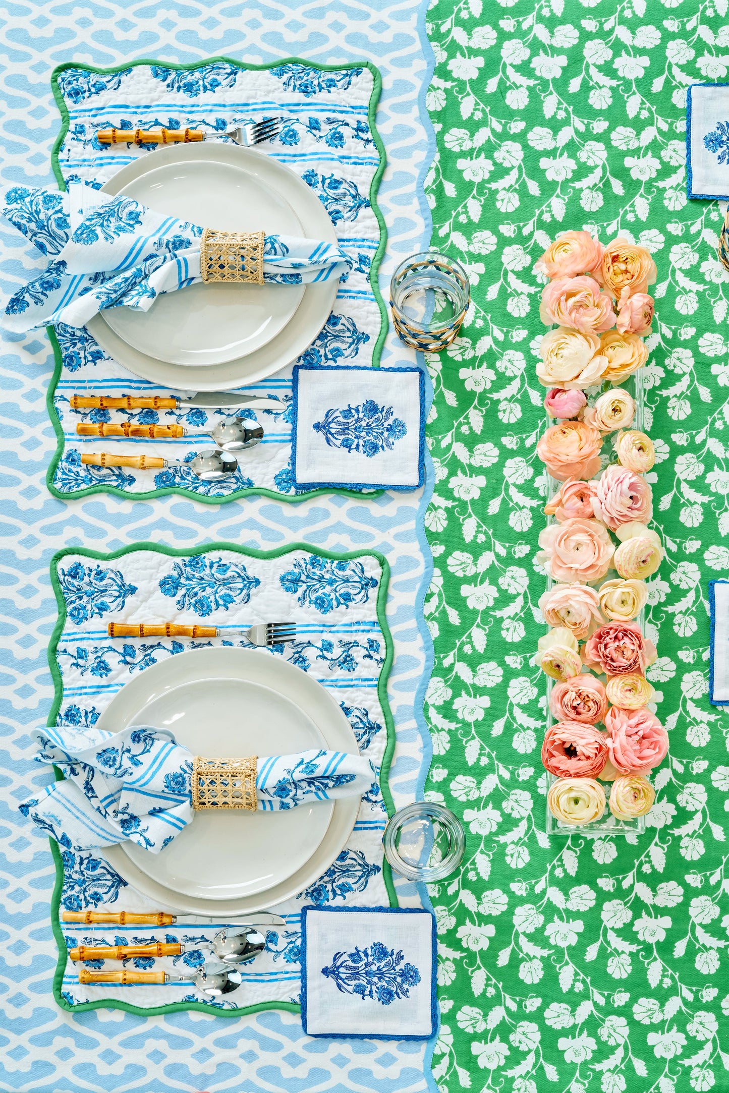 Roller Rabbit Lily Stripe Scalloped Placement Set