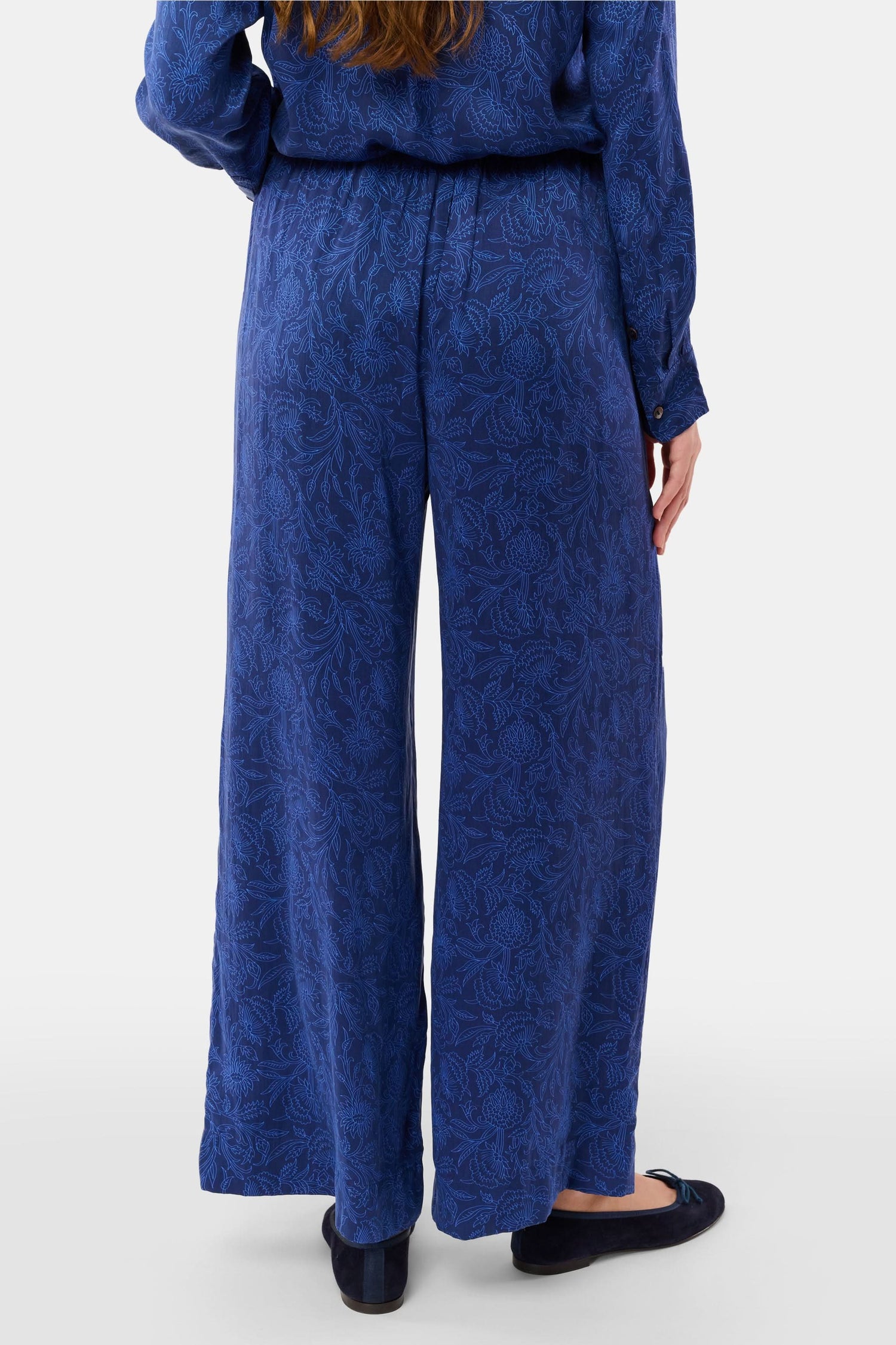 Roller Rabbit Navy Morris Floral Paige Pant