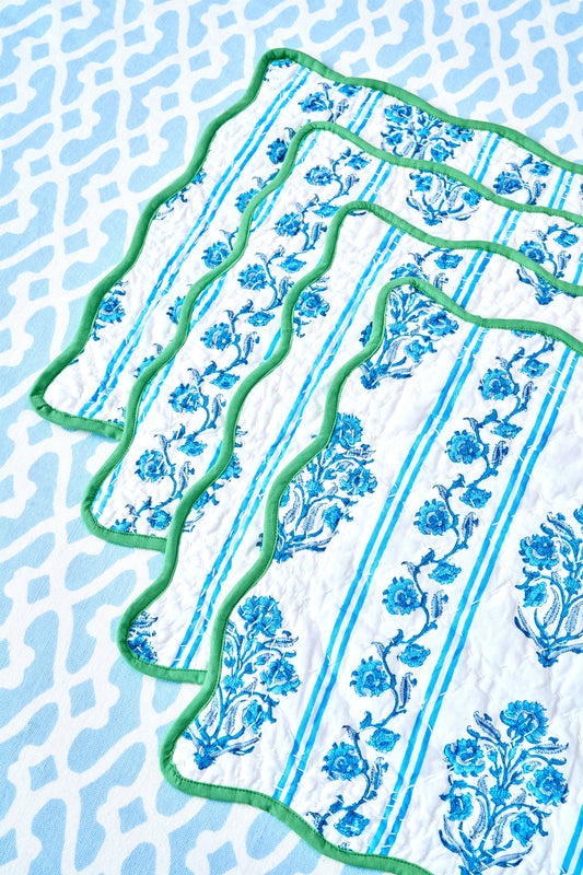 Roller Rabbit Lily Stripe Scalloped Placement Set